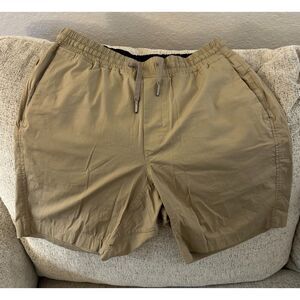 Lululemon Men's Medium Bowline Short in Tofino Sand 7" Inseam Like New Free Ship